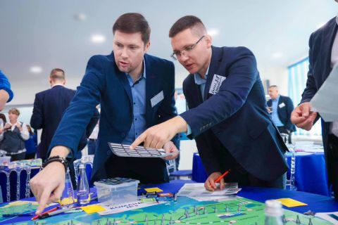 Фото-репортаж: В Приморье провели командообразование для железнодорожников, портовиков и вагоностроителей