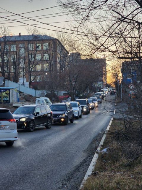Фото-репортаж: Очередной протест против многоэтажек и перегруженных дорог выражают владивостокцы