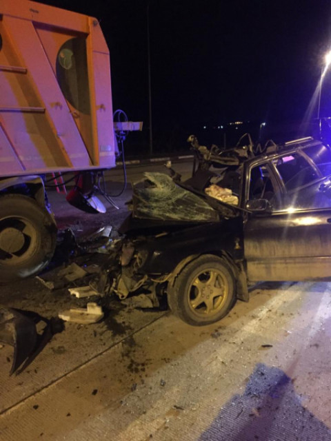 Фото-репортаж: Два человека погибли в ДТП с КАМАЗом в Приморье