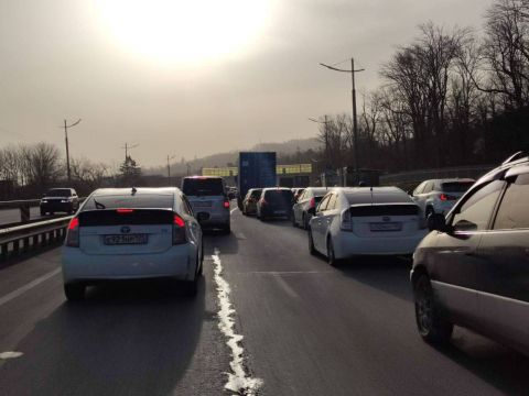 Фото-репортаж: Мусульмане закупорили выезд из Владивостока в священный день