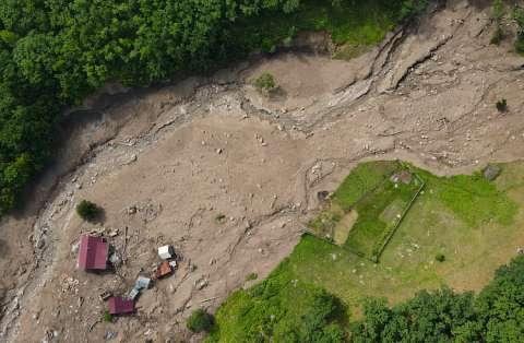 Фото-репортаж: Он живой и будто дышит: новая опасность угрожает приморцам