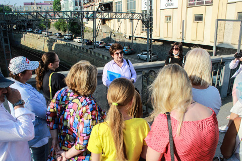 Фото-репортаж: Город как музей: историю узнают на прогулках