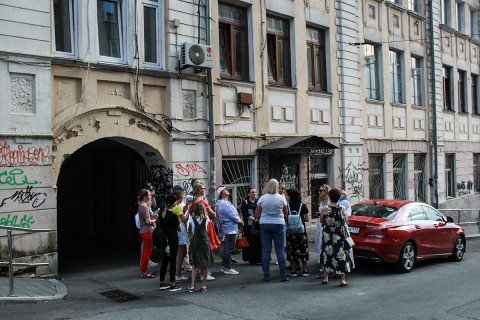 Фото-репортаж: Город как музей: историю узнают на прогулках