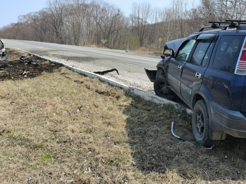 Фото-репортаж: ДТП в Приморье закончилось пожаром