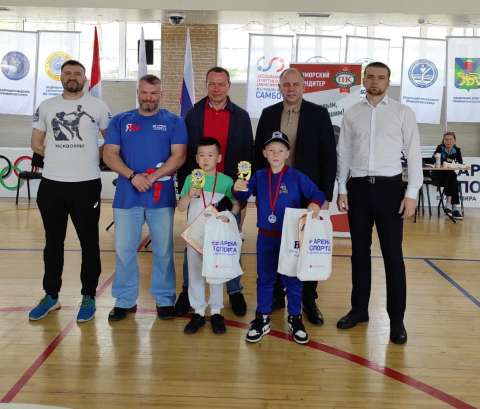 Фото-репортаж: Владивостокские кикбоксеры встретились на «Открытом ринге»