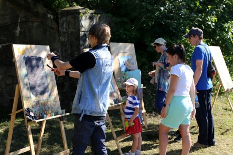 Фото-репортаж: Как прошел Музыкальный пикник на Владивостокской крепости – фоторепортаж