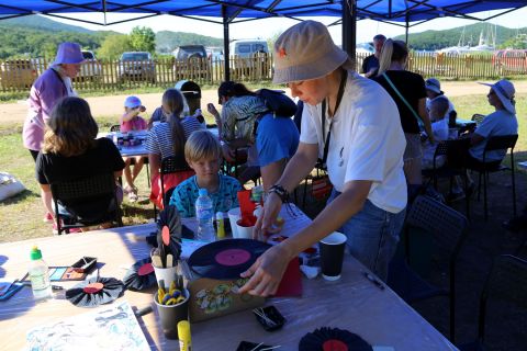 Фото-репортаж: Как прошел Музыкальный пикник на Владивостокской крепости – фоторепортаж