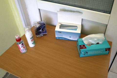 Фото-репортаж: Средства индивидуальной защиты доставляют в избирательные комиссии Приморья