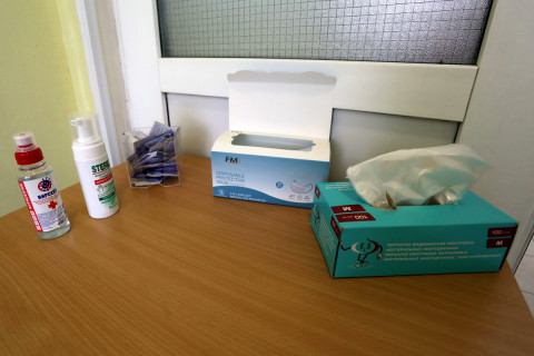 Фото-репортаж: Средства индивидуальной защиты доставляют в избирательные комиссии Приморья