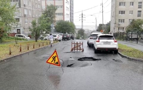 Фото-репортаж: Сильный ливень затопил Владивосток