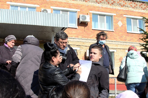 Фото-репортаж: Массовый митинг против ядохимикатов прошел в Приморье - жители говорят о геноциде