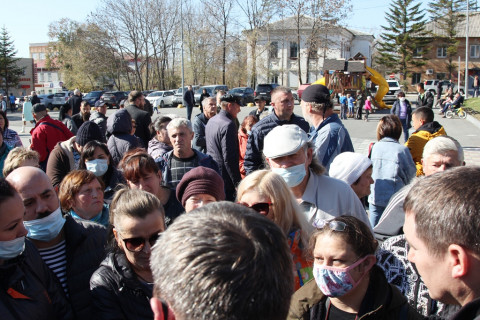 Фото-репортаж: Массовый митинг против ядохимикатов прошел в Приморье - жители говорят о геноциде