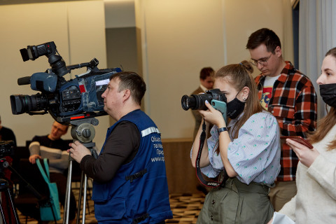 Фото-репортаж: Новые люди поддержали граффити во Владивостоке