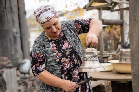 Фото-репортаж: Новый купол поднимется над звонницей рядом с памятником «Скорбящая мать»