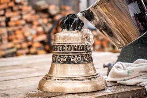 Фото-репортаж: Новый купол поднимется над звонницей рядом с памятником «Скорбящая мать»