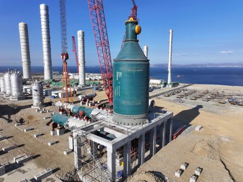 Фото-репортаж: Больше 30 единиц оборудования установлено на стройплощадке НЗМУ