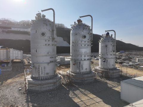 Фото-репортаж: Больше 30 единиц оборудования установлено на стройплощадке НЗМУ