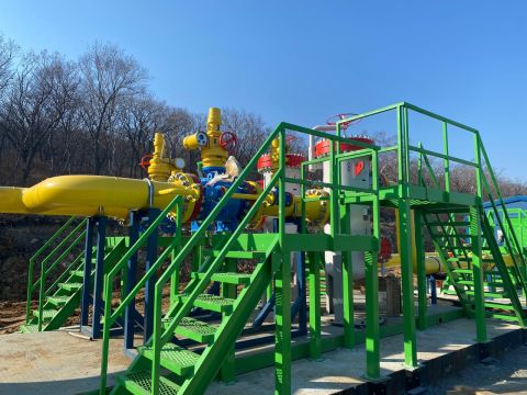 Фото-репортаж: НЗМУ завершил строительство газопровода