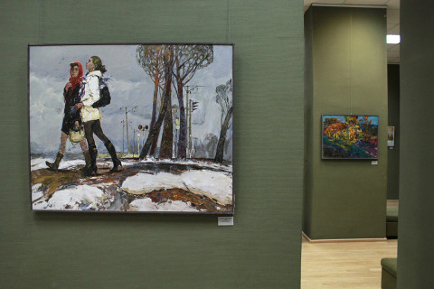 Фото-репортаж: Грани творчества художника Виталия Медведева представили на персональной выставке