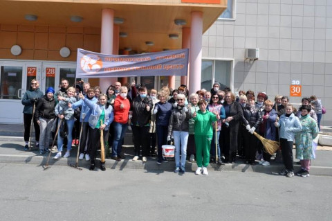 Фото-репортаж: Единороссы очистили морскую акваторию и еще 56 общественных пространств во Владивостоке