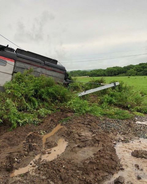 Фото-репортаж: Крушение поезда в Приморье: подробности