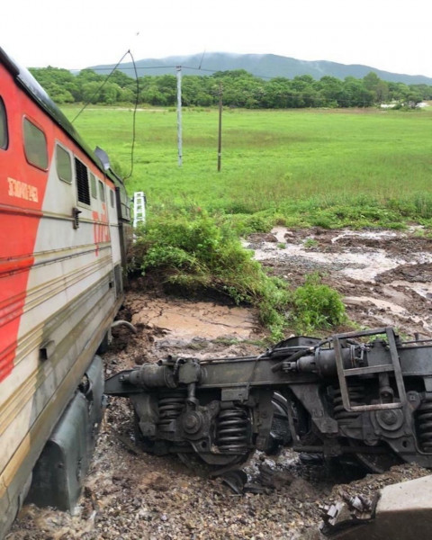 Фото-репортаж: Крушение поезда в Приморье: подробности