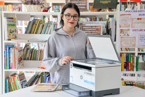 Фото-репортаж: «Восточный Порт» поддерживает инновационные изменения в библиотеках Врангеля