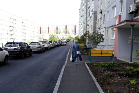 Фото-репортаж: Отремонтированные дворы принимают жители Владивостока
