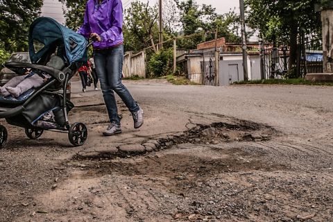 Фото-репортаж: Город шаговой недоступности: Владивосток может пойти к светлому будущему пешком
