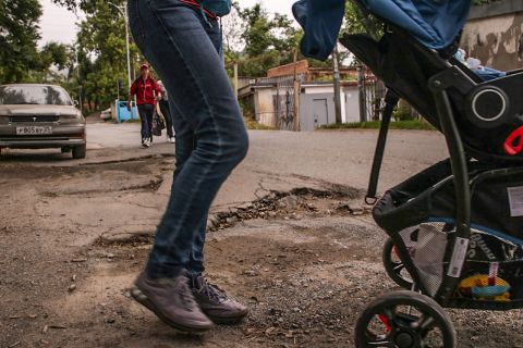 Фото-репортаж: Город шаговой недоступности: Владивосток может пойти к светлому будущему пешком