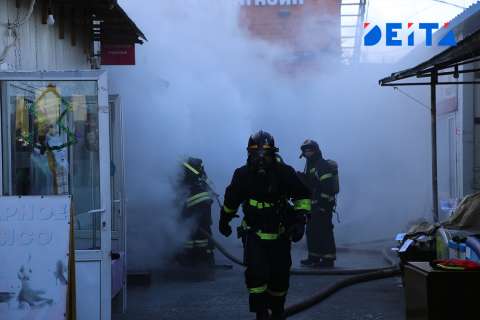 Фото-репортаж: Очередной рынок горит во Владивостоке