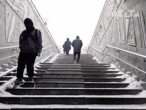Фото-репортаж: Первый сильный снегопад сезона накрыл Владивосток - фоторепортаж