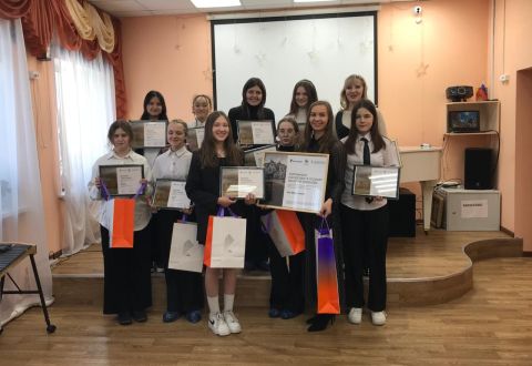 Фото-репортаж: Лучшие работы проекта «Василий Поленов. Педагог и наставник» назвали в ДФО 