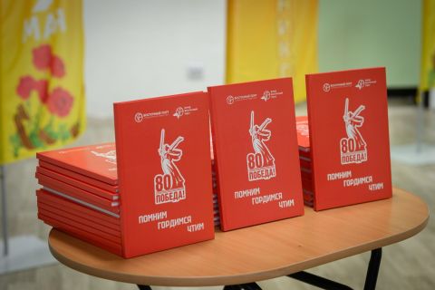 Фото-репортаж: Презентация книги о ветеранах, празднование Дня Победы и шахматный турнир – как Фонд «Восточный Порт» провел май