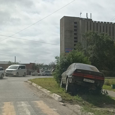 Фото-репортаж: Таксист без прав спровоцировал серьёзное ДТП в Приморье