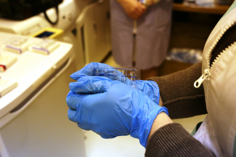 Фото-репортаж: Приморцы массово вакцинируются от COVID-19