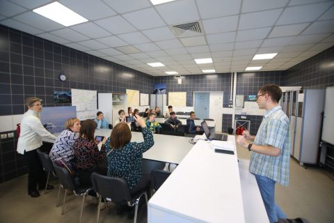 Фото-репортаж: Школьники Находки перенимают опыт у студентов ДВФУ