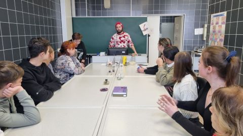 Фото-репортаж: Школьники Находки перенимают опыт у студентов ДВФУ