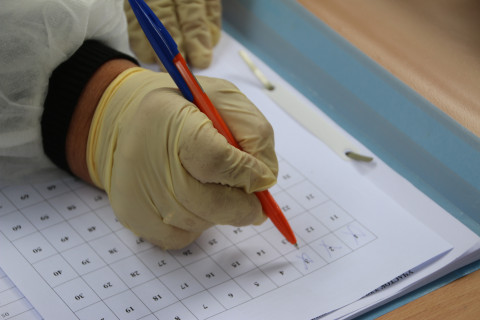 Фото-репортаж: Приморские избиратели активно голосуют на выездных избирательных участках