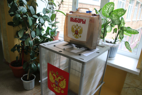 Фото-репортаж: Активность приморских избирателей приятно удивляет членов избирательных комиссий