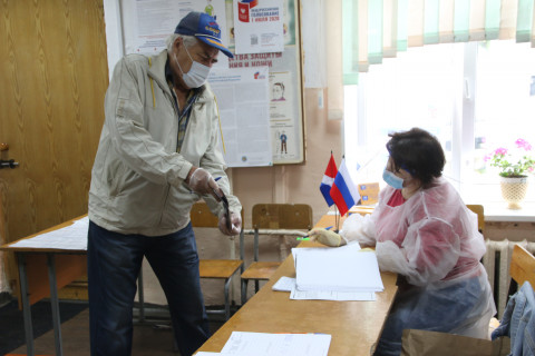 Фото-репортаж: Пенсионеры Владивостока поделились мнением по поправкам в Конституцию