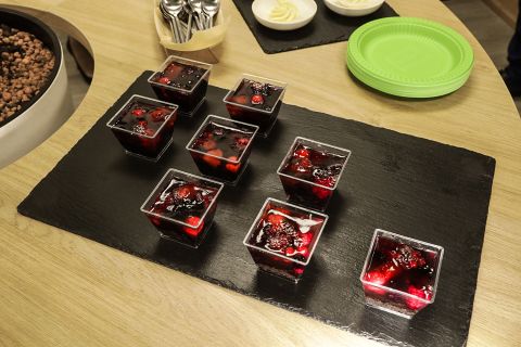 Фото-репортаж: Панакота и тарт от лишнего веса: полезные десерты разработали ученые ПИШ ДВФУ