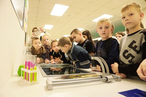 Фото-репортаж: Праздник науки и инноваций: Передовая инженерная школа ДВФУ провела фестиваль биотехнологий