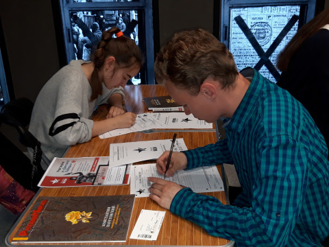 Фото-репортаж: «Диктант Победы» в Приморье написали 15 тысяч человек