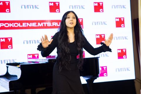 Фото-репортаж: Рекомендации ГИТИСа получили 14 дальневосточников