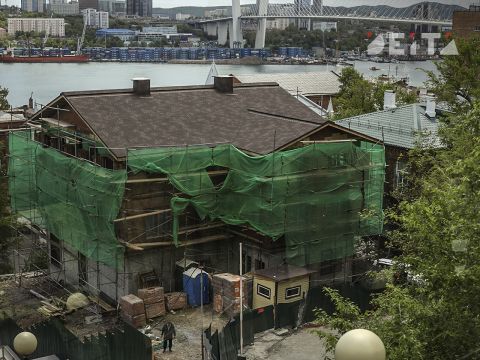 Фото-репортаж: Выше головы: застройка исторического центра захватывает Владивосток