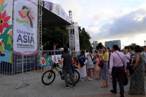 Фото-репортаж: Как прошел музыкальный праздник для гостей и жителей Владивостока - фоторепортаж