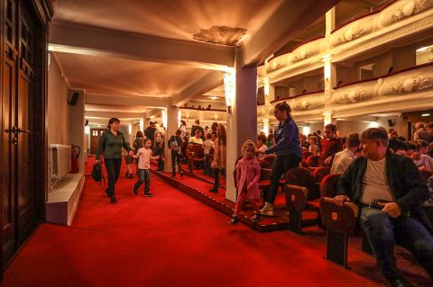 Фото-репортаж: Как всё было, в фоторепортаже с открытия Театра кукол во Владивостоке