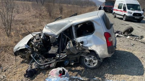 Фото-репортаж: Смертельная авария из пяти машин произошла в Приморье