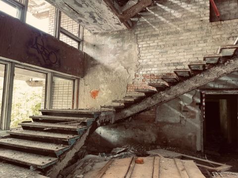 Фото-репортаж: Приватизации не подлежат: что стало с детскими лагерями Владивостока